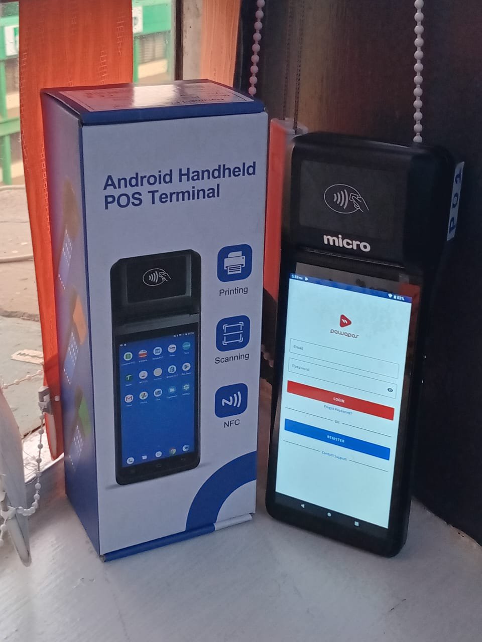 Android Handheld machine - Image 1
